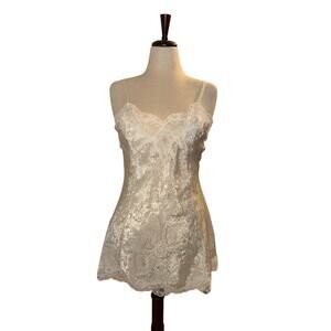 Vintage Victoria Secret gold label cream lace floral negligee lingerie sleep L